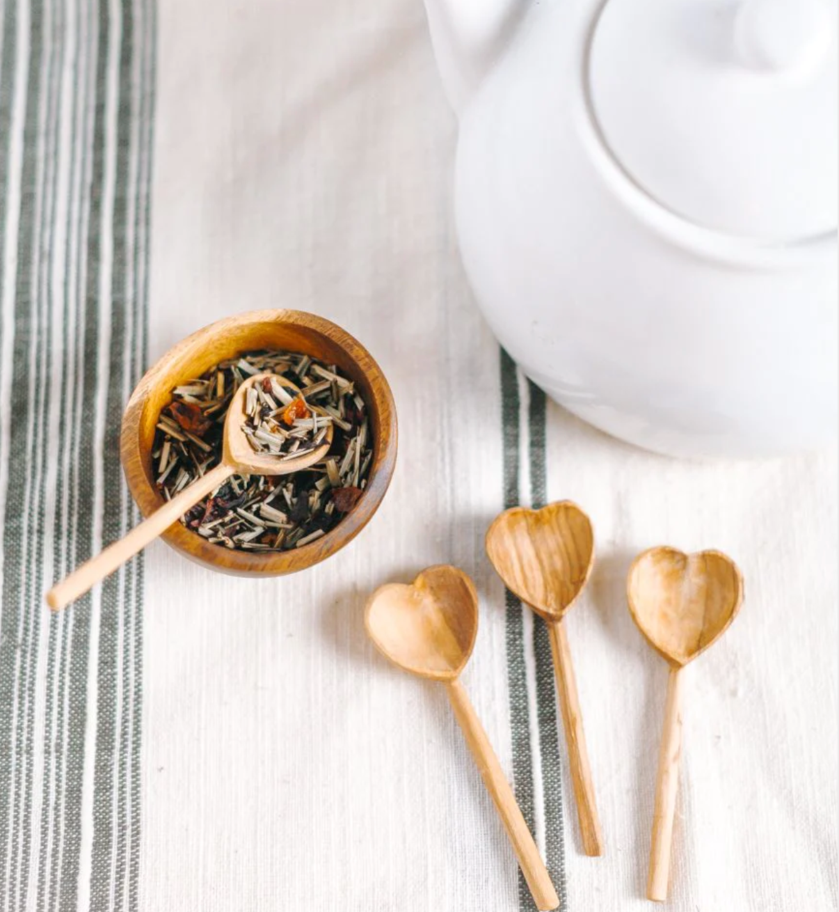 Olive Wood Heart Teaspoon Pair - Manna Home